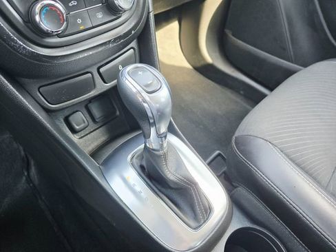 Used 2014 Buick Encore FWD image 13