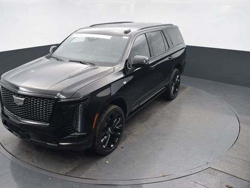 Certified 2026 Cadillac Escalade Platinum Sport w/ LPO, ONYX Package image 43