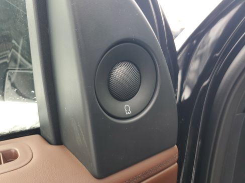 New 2026 Lincoln Navigator Reserve image 9