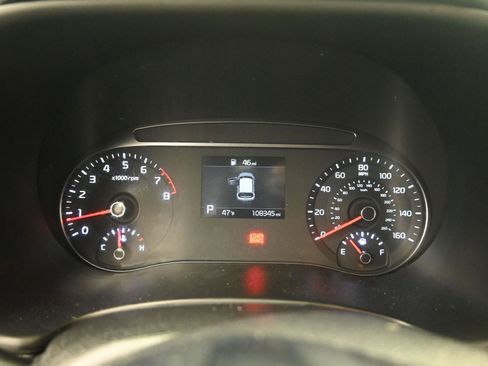 Used 2021 Kia Soul LX image 11