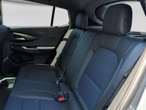 New 2026 Buick Envista Preferred w/ Convenience I Package FWD image 36