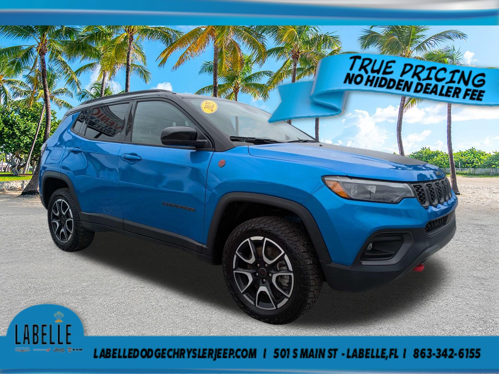 Used 2025 Jeep Compass Trailhawk w/ Trailhawk Elite Group AWD/4WD image 2