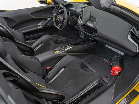 Used 2022 Ferrari SF90 Spider AWD/4WD image 32