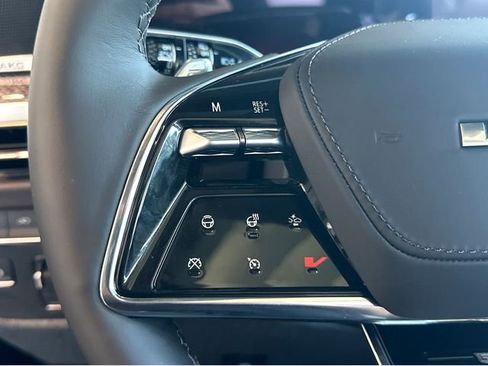 New 2026 Cadillac Escalade V image 28