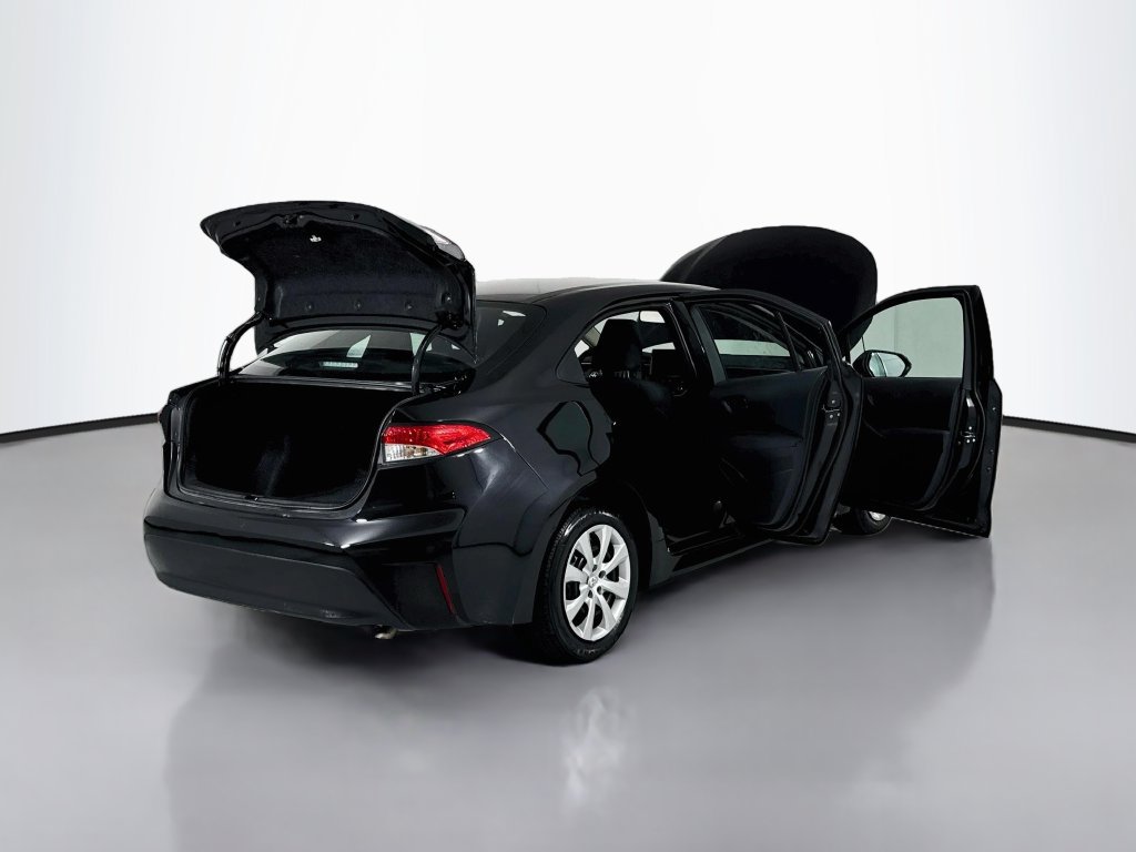 Used 2026 Toyota Corolla LE FWD image 17