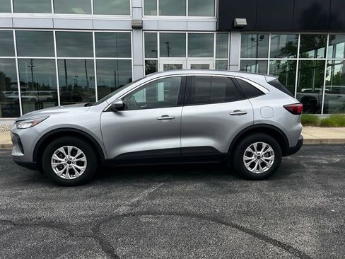 Used 2023 Ford Escape Active w/ Tech Pack #2 AWD/4WD image 5