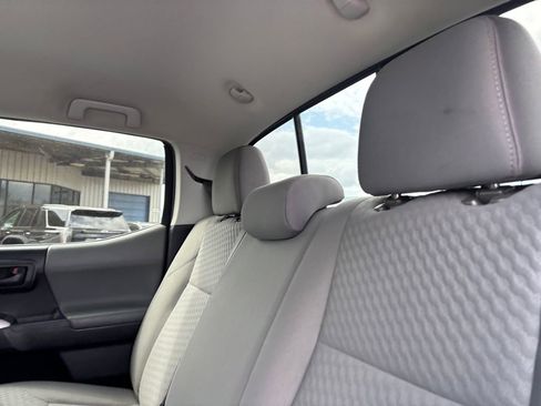 Used 2022 Toyota Tacoma SR5 image 27