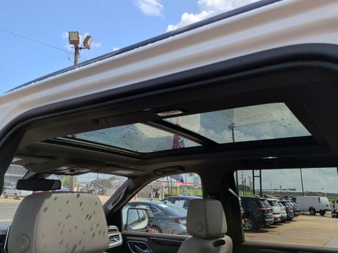 Used 2021 Chevrolet Tahoe Z71 w/ Rear Media and Nav Package AWD/4WD image 23