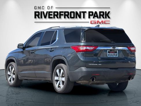 Used 2018 Chevrolet Traverse LT AWD/4WD image 5