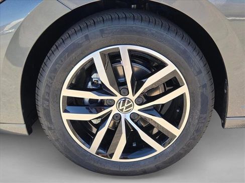 New 2026 Volkswagen Jetta SE FWD image 10