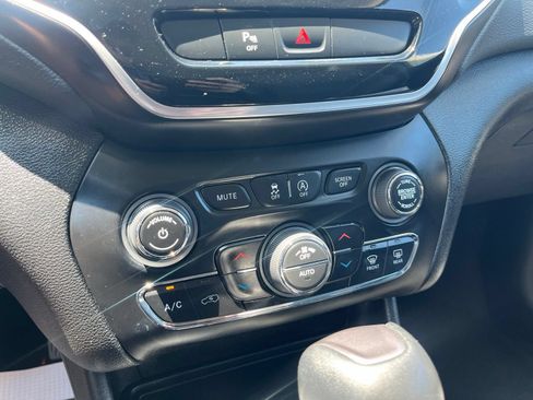 Used 2020 Jeep Cherokee Limited AWD/4WD image 24