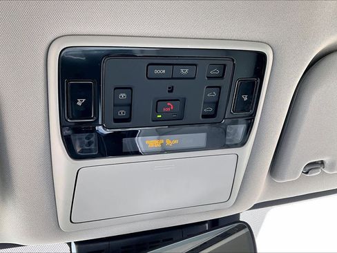 Used 2026 Toyota Grand Highlander Limited image 33