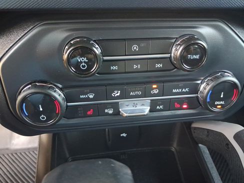 Used 2022 Ford Bronco Outer Banks AWD/4WD image 21