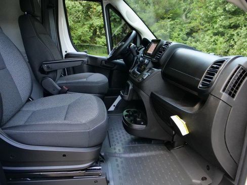 Used 2024 RAM ProMaster 2500 FWD image 28