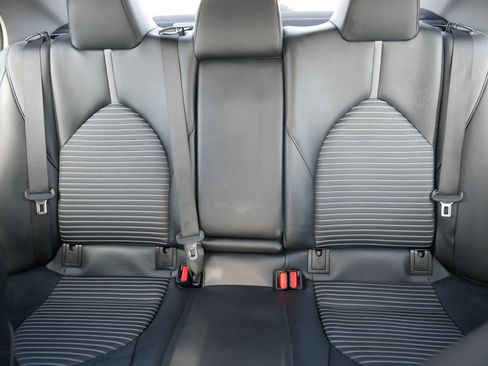 Used 2023 Toyota Camry SE FWD image 13