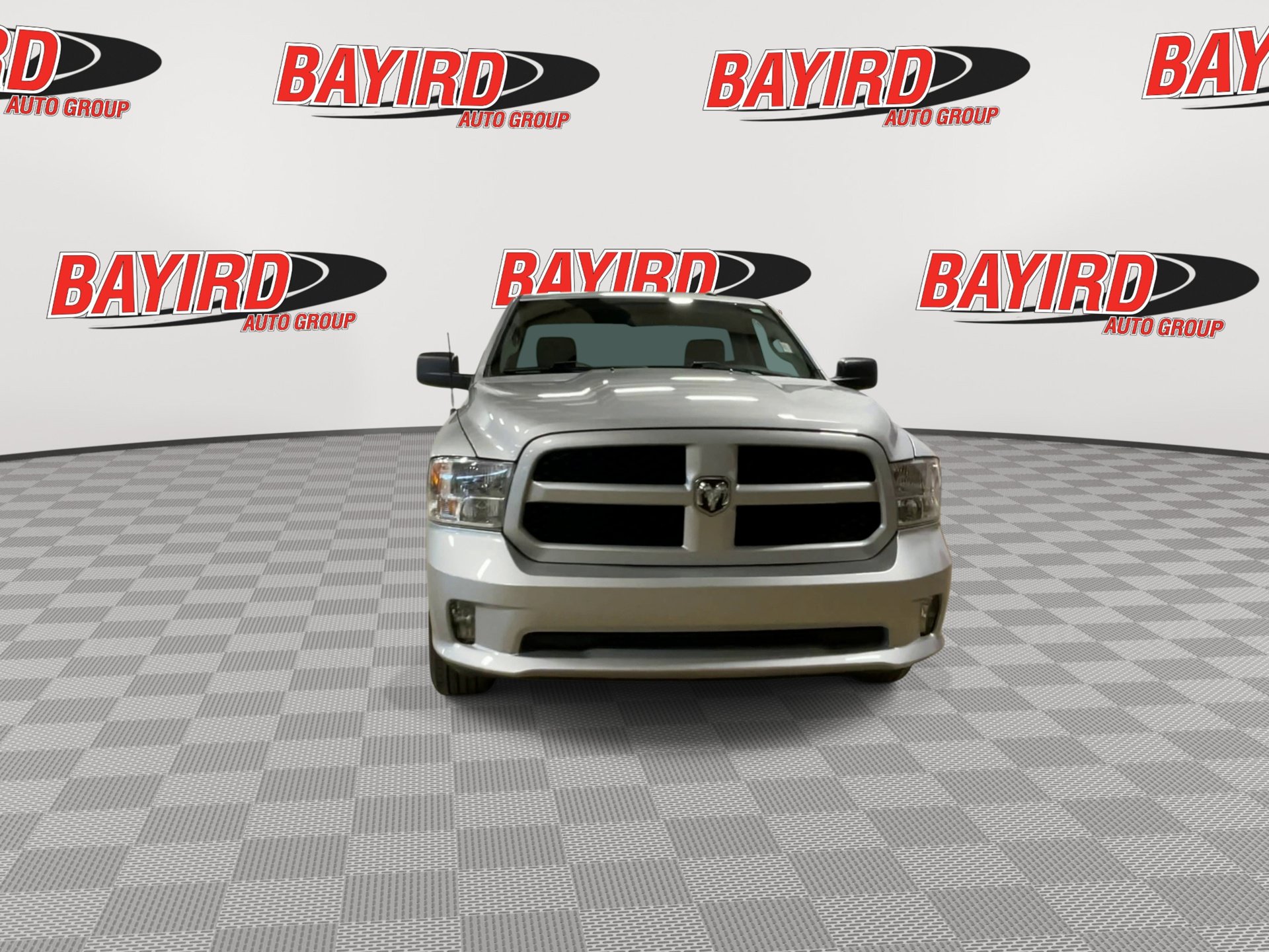 Used 2018 RAM 1500 Express RWD image 3