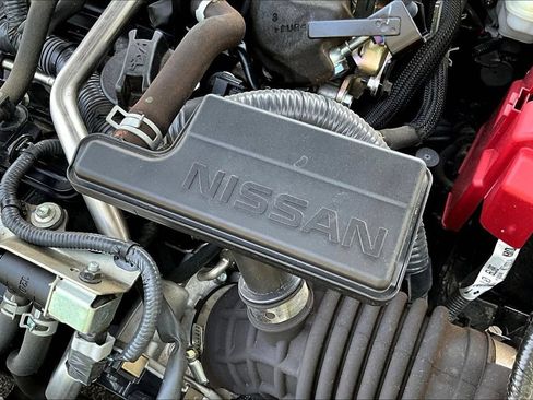 Used 2024 Nissan Sentra SV FWD image 33