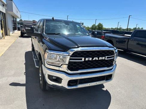 Used 2024 RAM 2500 Big Horn AWD/4WD image 22
