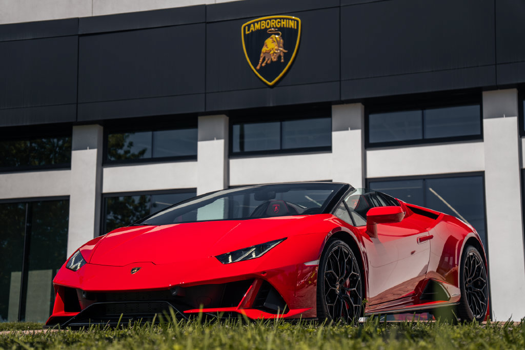 Used 2024 Lamborghini Huracan EVO AWD/4WD image 1