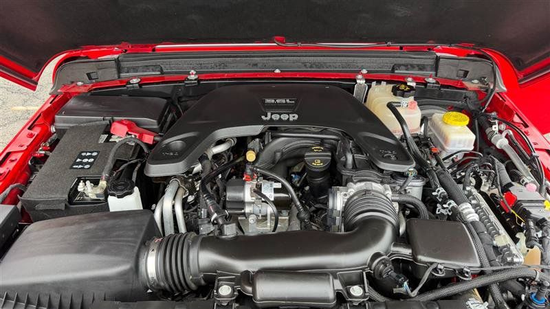 Used 2021 Jeep Wrangler 4WD Unlimited Sport image 27