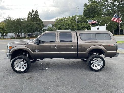 Used 2016 Ford F250 Lariat w/ Lariat Ultimate Package AWD/4WD image 3