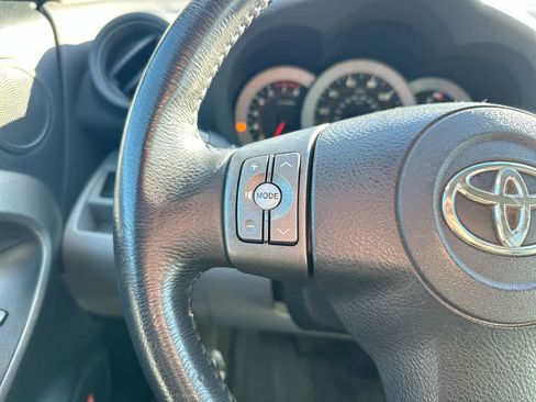 Used 2011 Toyota RAV4 Limited image 29