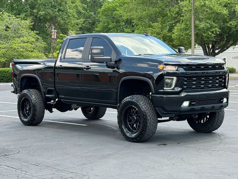 Used 2020 Chevrolet Silverado 3500 LT w/ Convenience Package AWD/4WD image 4