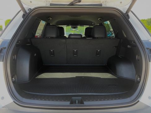 New 2026 Chevrolet Equinox LT w/ Convenience Package II FWD image 12