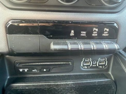 Used 2019 RAM 1500 Big Horn AWD/4WD image 17