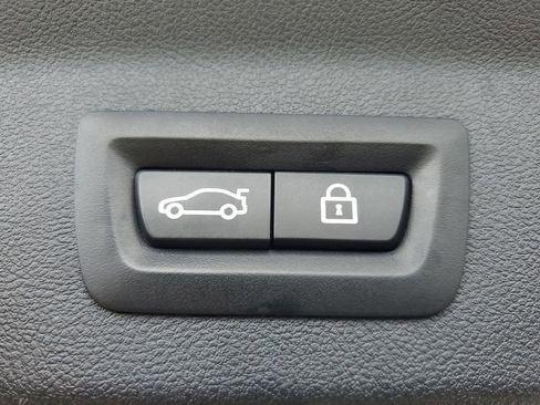 Used 2023 BMW X3 sDrive30i w/ Convenience Package image 9