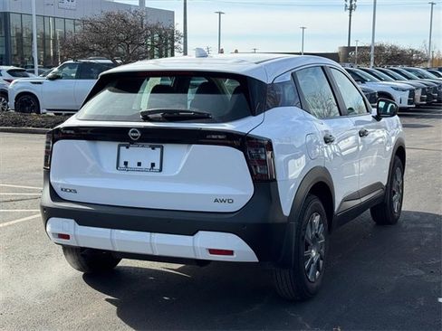 Certified 2025 Nissan Kicks S image 6