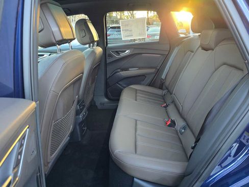 Used 2025 Audi Q4 e-tron Premium Plus w/ Premium Plus image 16