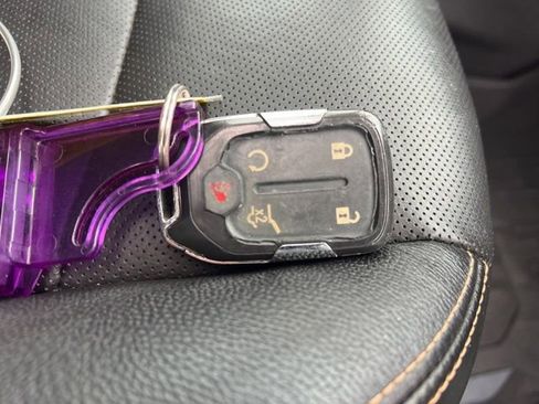 Used 2020 GMC Terrain SLT image 40