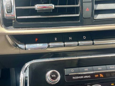 Used 2024 Lincoln Navigator Reserve AWD/4WD image 17