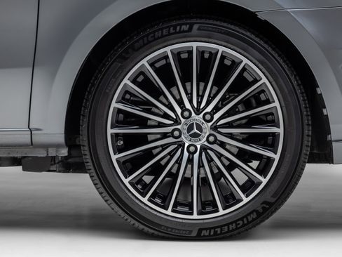 Used 2022 Mercedes-Benz Metris Passenger image 19