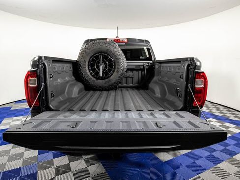 Used 2024 GMC Canyon AT4X w/ AT4X AEV Edition AWD/4WD image 7