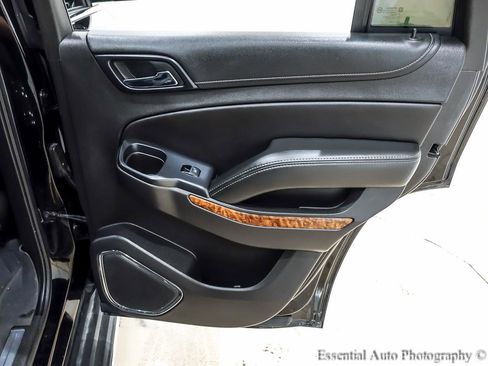 Used 2018 Chevrolet Tahoe Premier AWD/4WD image 32