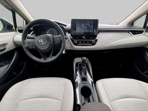 Used 2022 Toyota Corolla LE FWD image 15