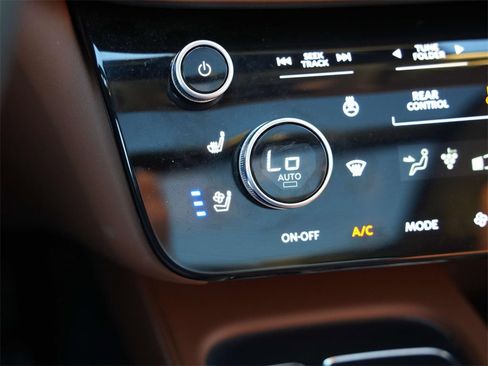 Certified 2025 INFINITI QX60 Sensory image 27