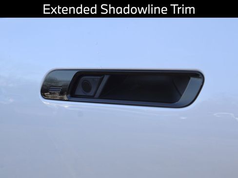 Certified 2025 BMW 760i xDrive image 24