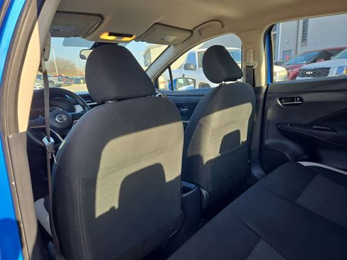 Used 2021 Nissan Versa SV image 16