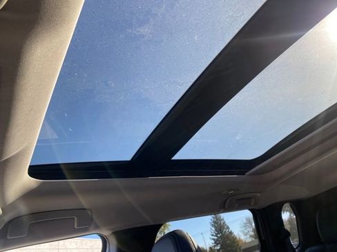 New 2025 Mitsubishi Outlander SE image 24