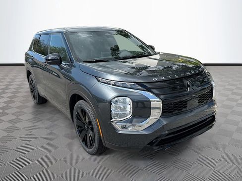 New 2026 Mitsubishi Outlander FWD image 3