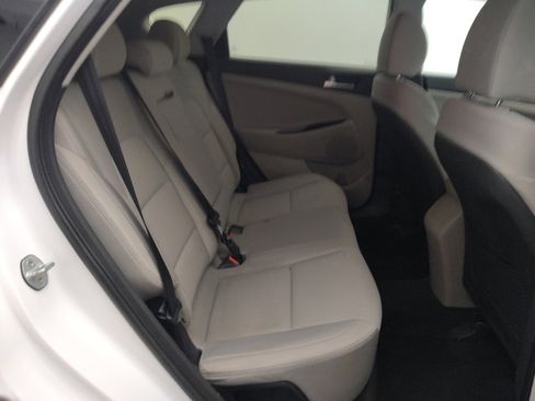 Used 2019 Hyundai Tucson SE image 19