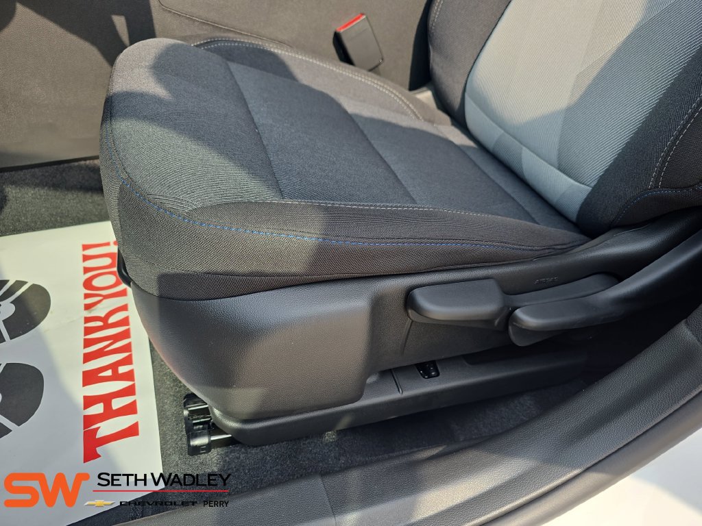 New 2026 Chevrolet Trax LS w/ LS Convenience Package FWD image 30