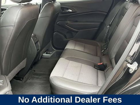 Used 2024 Chevrolet Trax LT w/ Driver Confidence Package FWD image 17