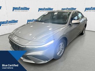 Used 2025 Hyundai Elantra SE FWD video 1