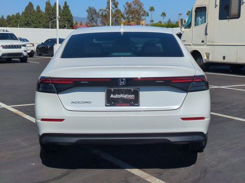Used 2023 Honda Accord EX image 7