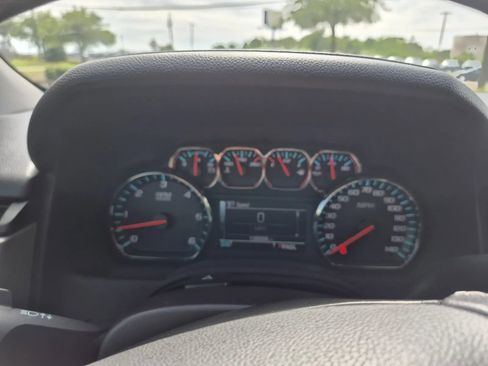 Used 2019 Chevrolet Suburban LT AWD/4WD image 32