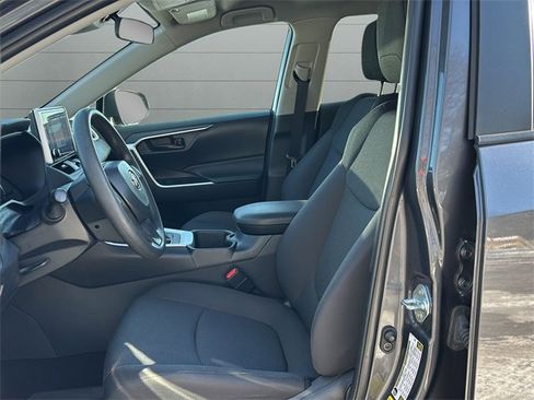 Certified 2023 Toyota RAV4 LE image 20